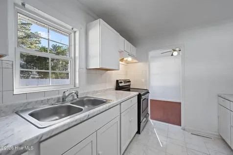 608 Williams Street Jacksonville NC 28540