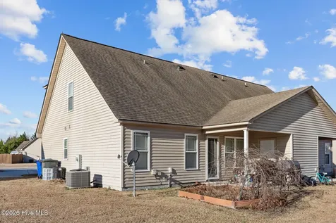 2204 Sweet Bay Drive Greenville NC 27834