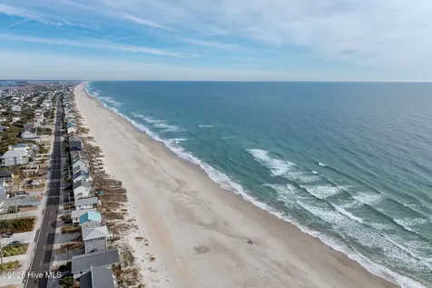 70 Peregrine Court Surf City NC 28445