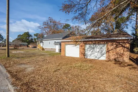 700 N Grace Avenue New Bern NC 28562