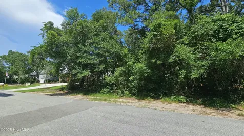 108 SW 22nd Street Oak Island NC 28465