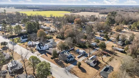 308 N Front Street Hamilton NC 27840