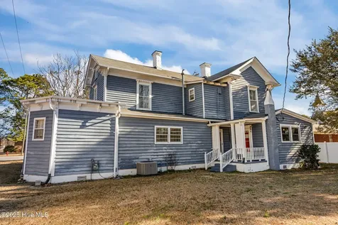 308 N Front Street Hamilton NC 27840