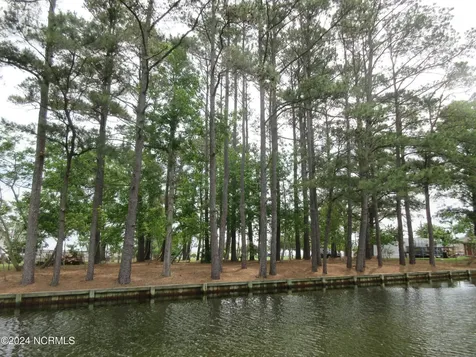 105 N Mallard Court N Grandy NC 27939