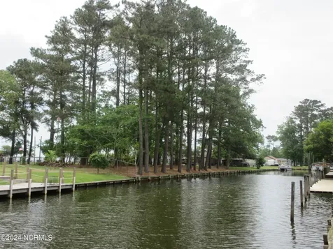 105 N Mallard Court N Grandy NC 27939
