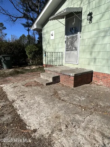 206 Waldrop Road Dudley NC 28333