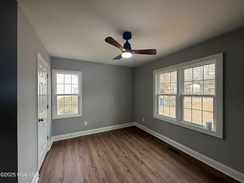 203 Stewart Avenue Clinton NC 28328