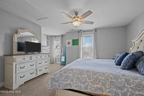 1807 Olde Farm Road Morehead City NC 28557