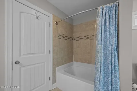 1807 Olde Farm Road Morehead City NC 28557