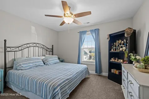 1807 Olde Farm Road Morehead City NC 28557