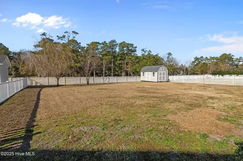 1807 Olde Farm Road Morehead City NC 28557