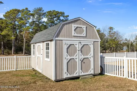 1807 Olde Farm Road Morehead City NC 28557