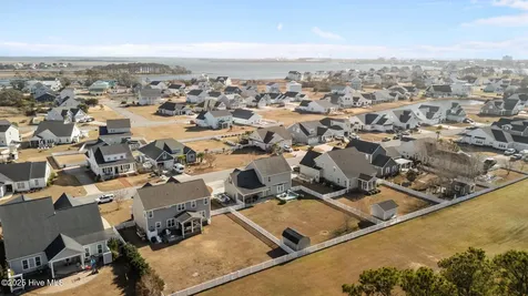 1807 Olde Farm Road Morehead City NC 28557