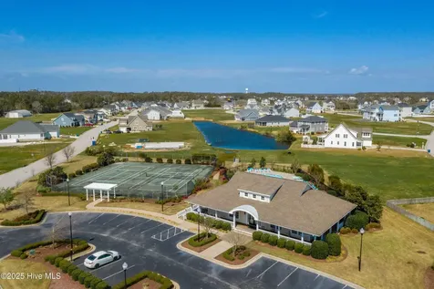 1807 Olde Farm Road Morehead City NC 28557