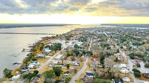 305 North Avenue New Bern NC 28560