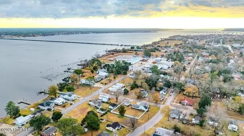 305 North Avenue New Bern NC 28560