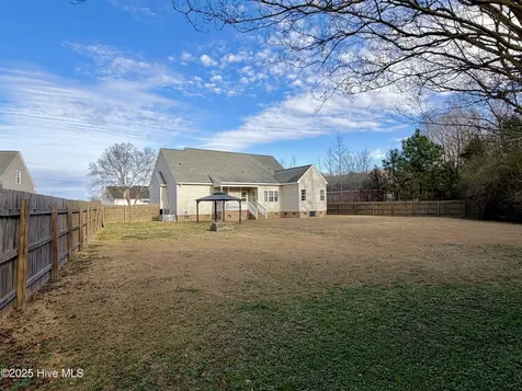 207 Dogwood Estates Lane Goldsboro NC 27534