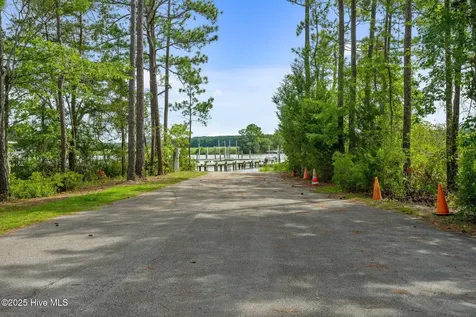 166 Marsh Run Oriental NC 28571