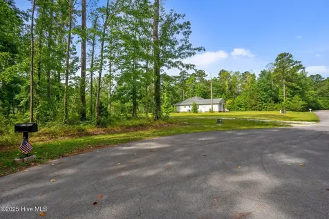 166 Marsh Run Oriental NC 28571