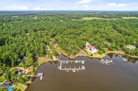 166 Marsh Run Oriental NC 28571