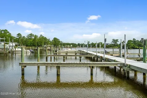 166 Marsh Run Oriental NC 28571