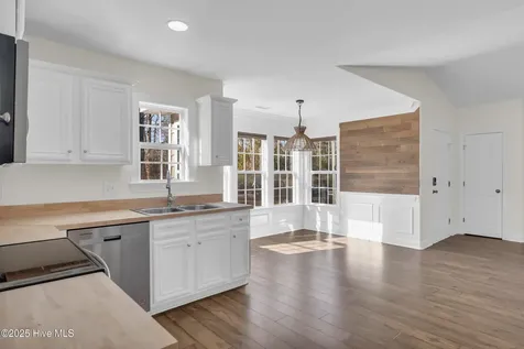 9564 Holly Hills Drive NE Leland NC 28451