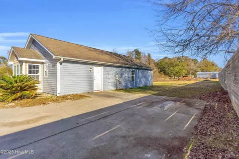 9564 Holly Hills Drive NE Leland NC 28451