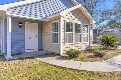 9564 Holly Hills Drive NE Leland NC 28451