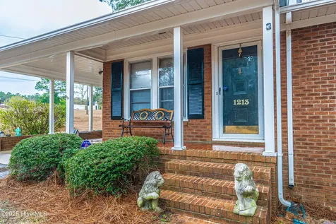1213 Oak Avenue Hamlet NC 28345