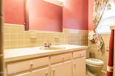 1213 Oak Avenue Hamlet NC 28345