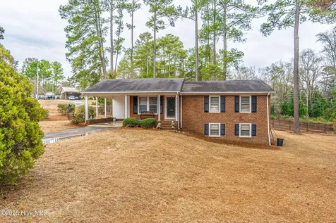1213 Oak Avenue Hamlet NC 28345
