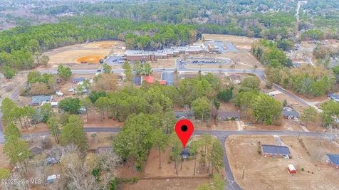 1213 Oak Avenue Hamlet NC 28345