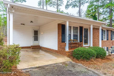 1213 Oak Avenue Hamlet NC 28345