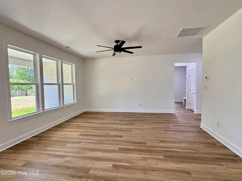 851 Fairway Road Ayden NC 28513