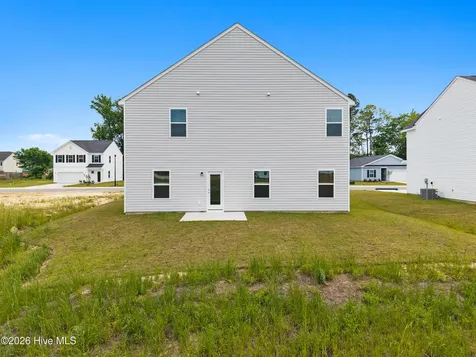 623 S Squires Run Lane Richlands NC 28574