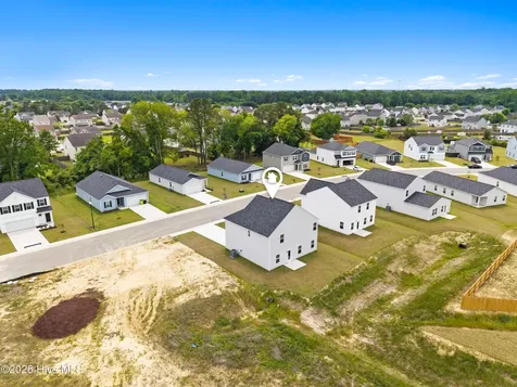 623 S Squires Run Lane Richlands NC 28574