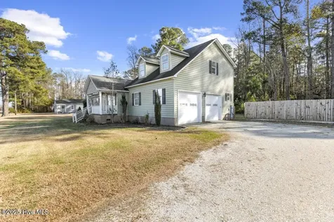 4161 Middle Road Trenton NC 28585