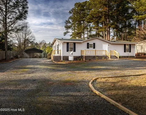 142 Pine Valley Lane West End NC 27376