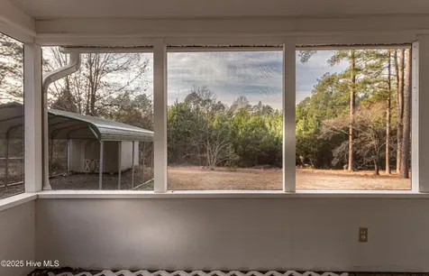 142 Pine Valley Lane West End NC 27376