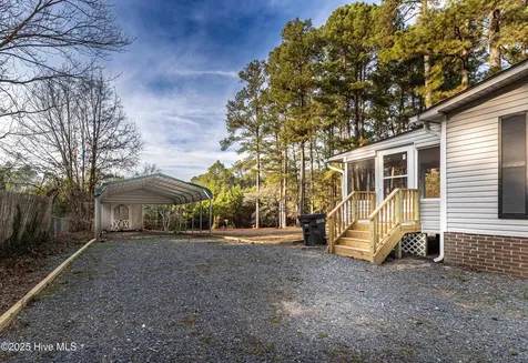 142 Pine Valley Lane West End NC 27376
