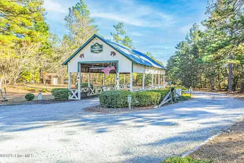 23 Equestrian Lane Carthage NC 28327