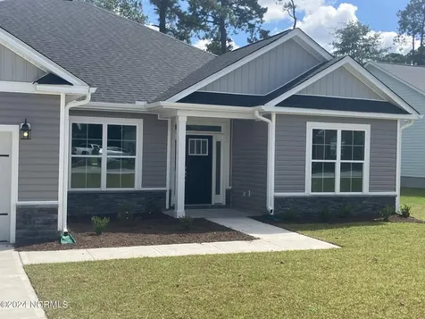 1306 Caracara Drive New Bern NC 28560