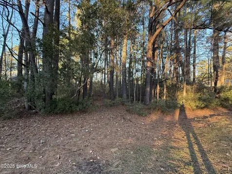 107 Starboard Drive New Bern NC 28562