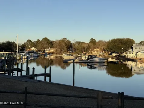 107 Starboard Drive New Bern NC 28562