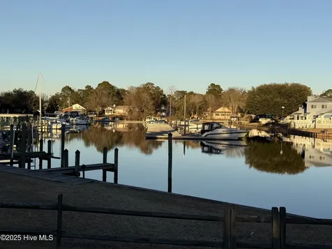 107 Starboard Drive New Bern NC 28562