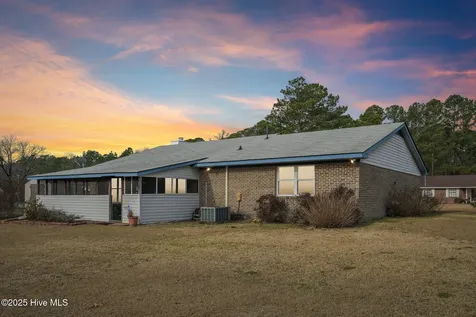 6958 Timbercroft Lane Fayetteville NC 28314