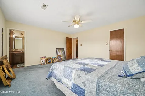 6958 Timbercroft Lane Fayetteville NC 28314