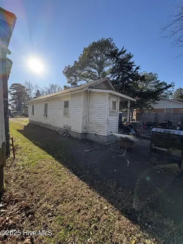 216 Crawford Street Bethel NC 27812