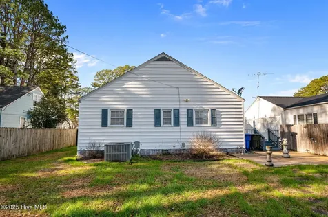 916 N Pembroke Avenue N Ahoskie NC 27910