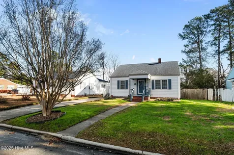 916 N Pembroke Avenue N Ahoskie NC 27910